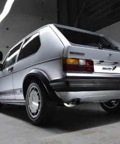 Volkswagen Golf MK1 GTI, Milltek pakoputkisto (Resonated, OE downpipelle)