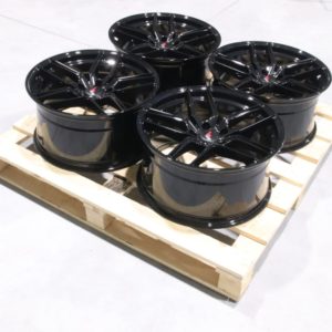 Wheel set JR25 19x9,5 ET35 5x120 Gloss Black