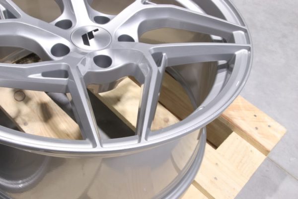 Wheel set JR35 19x9,5 ET20 5x120 Gloss Silver-3