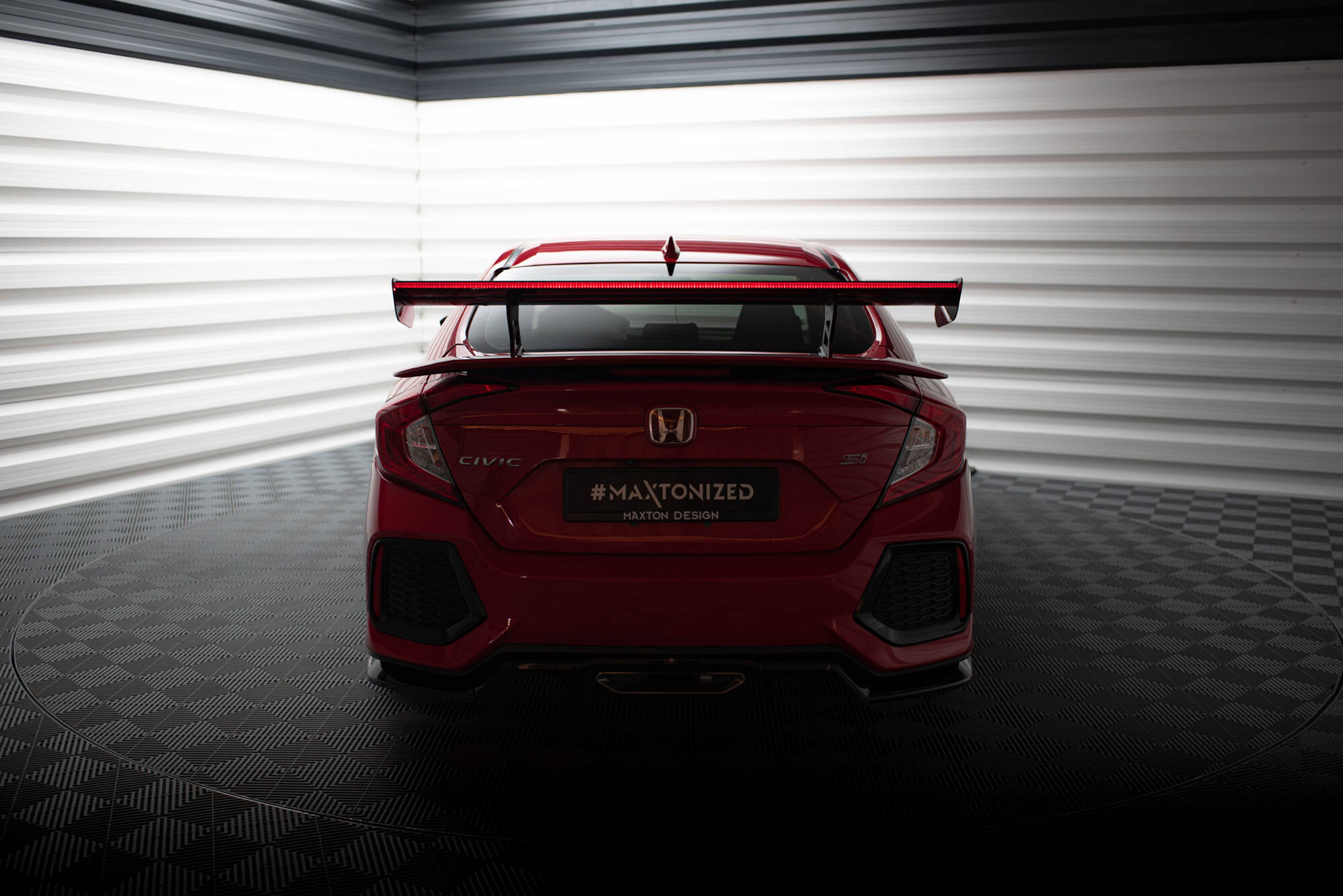 Hiilikuituspoileri (w/ internal brackets) + LED Honda Civic SI Mk10, Maxton-2