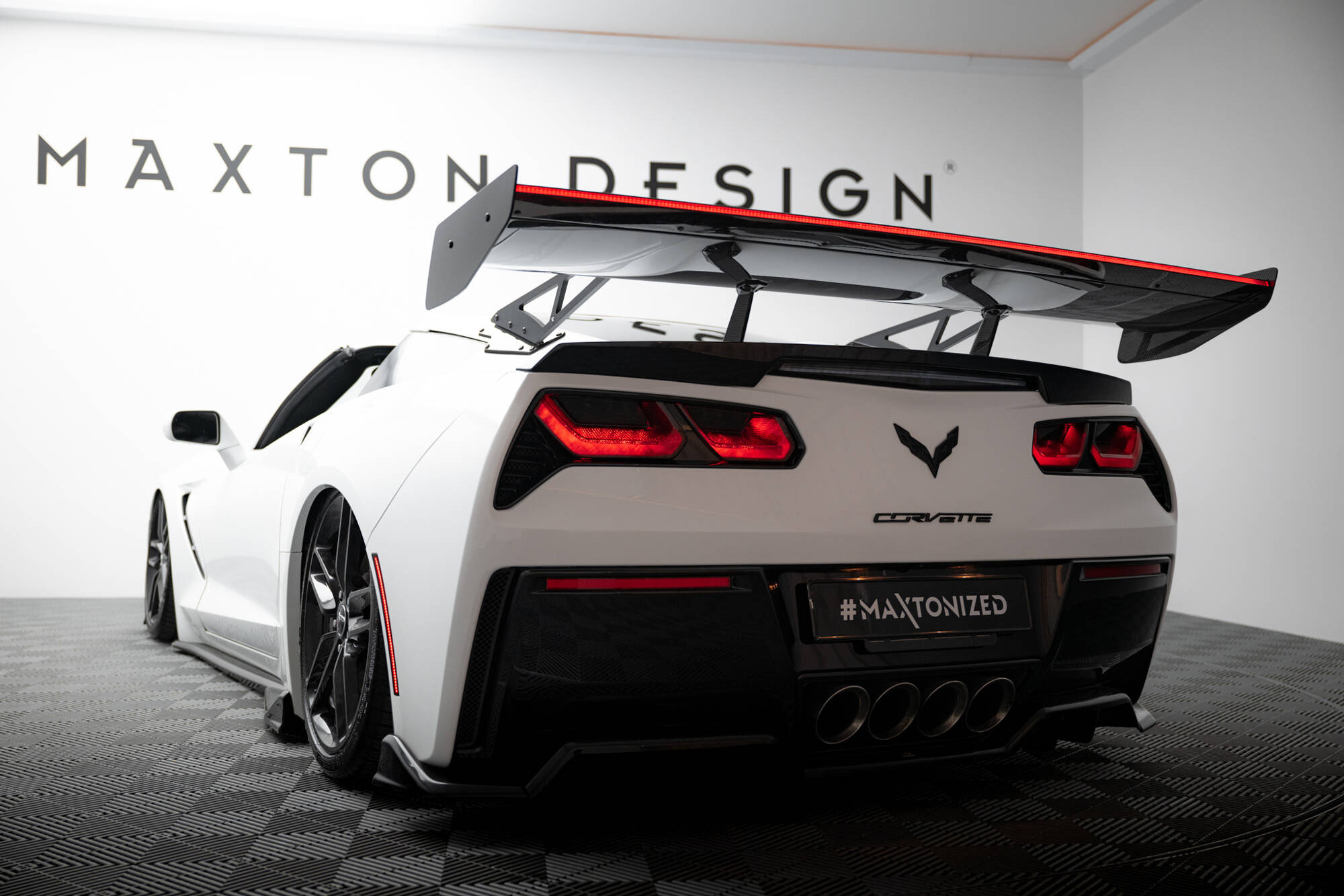 Hiilikuituspoileri, Upper Swan Mounting + LED Chevrolet Corvette Stingray / Grand Sport C7, Maxton-5