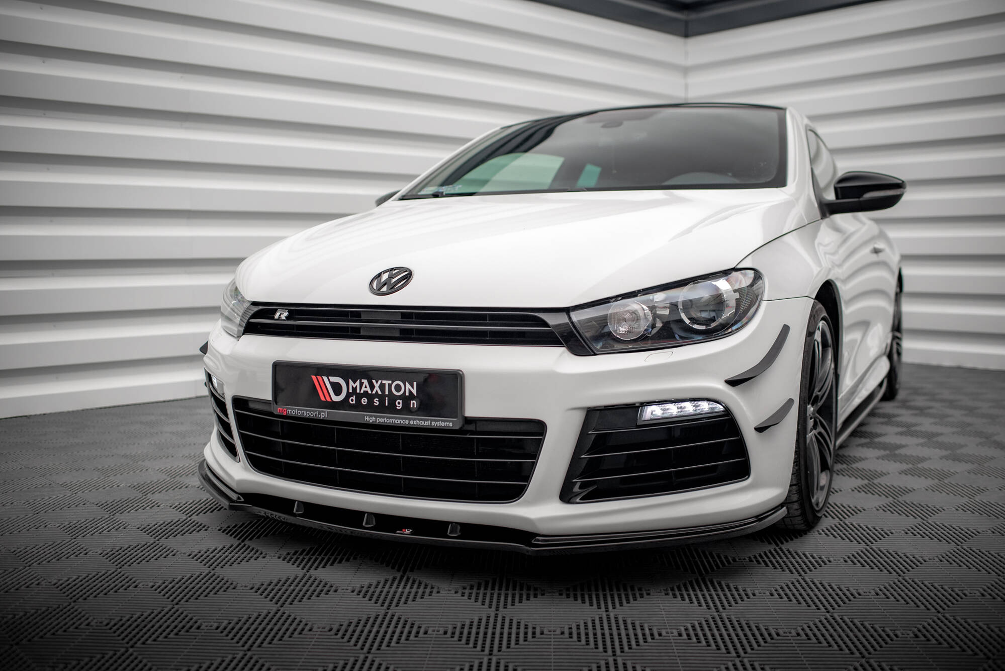 Etusplitteri VW SCIROCCO R, Maxton
