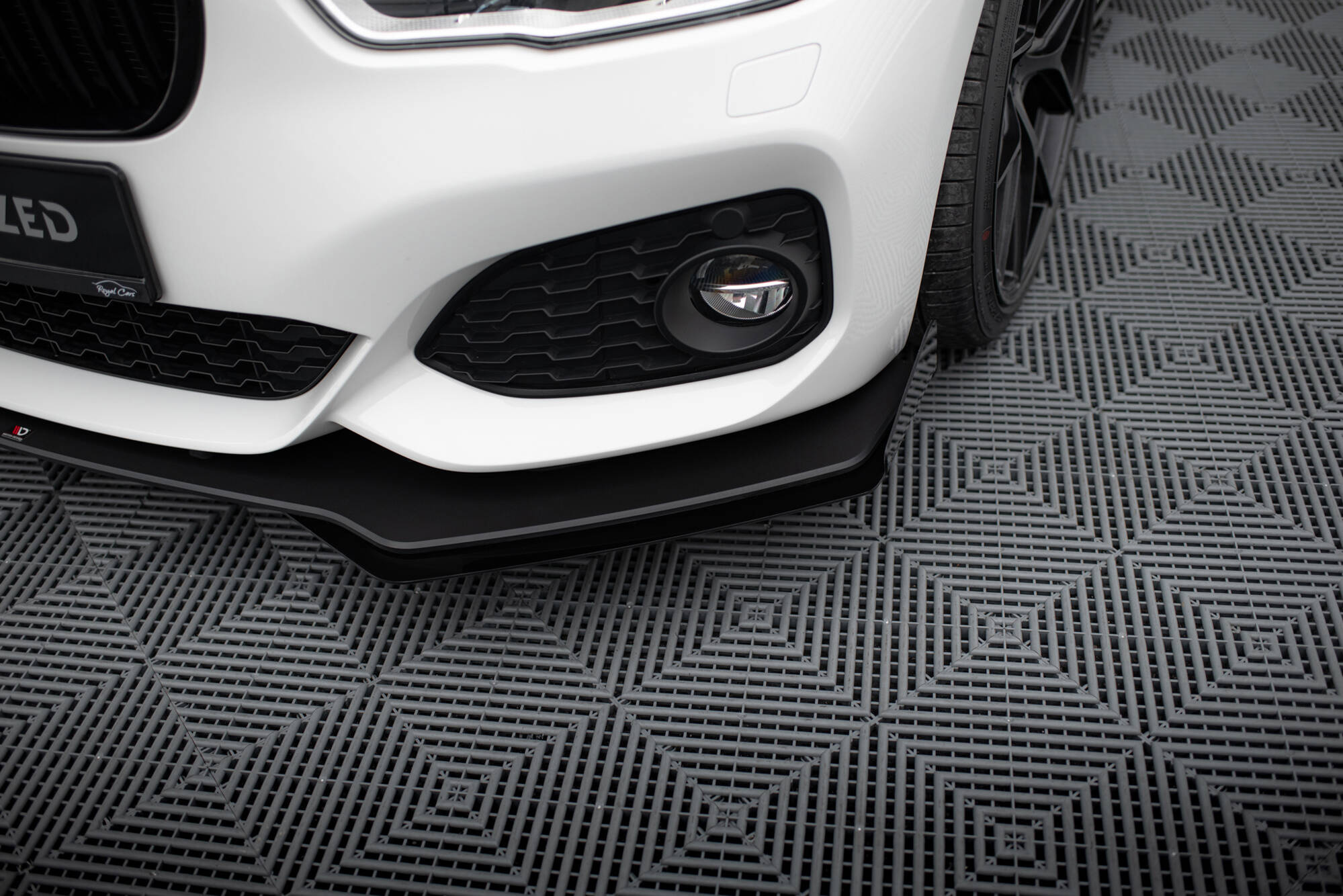 Flaps lipat BMW 1 F20 M-Pack Facelift / M140i, Maxton