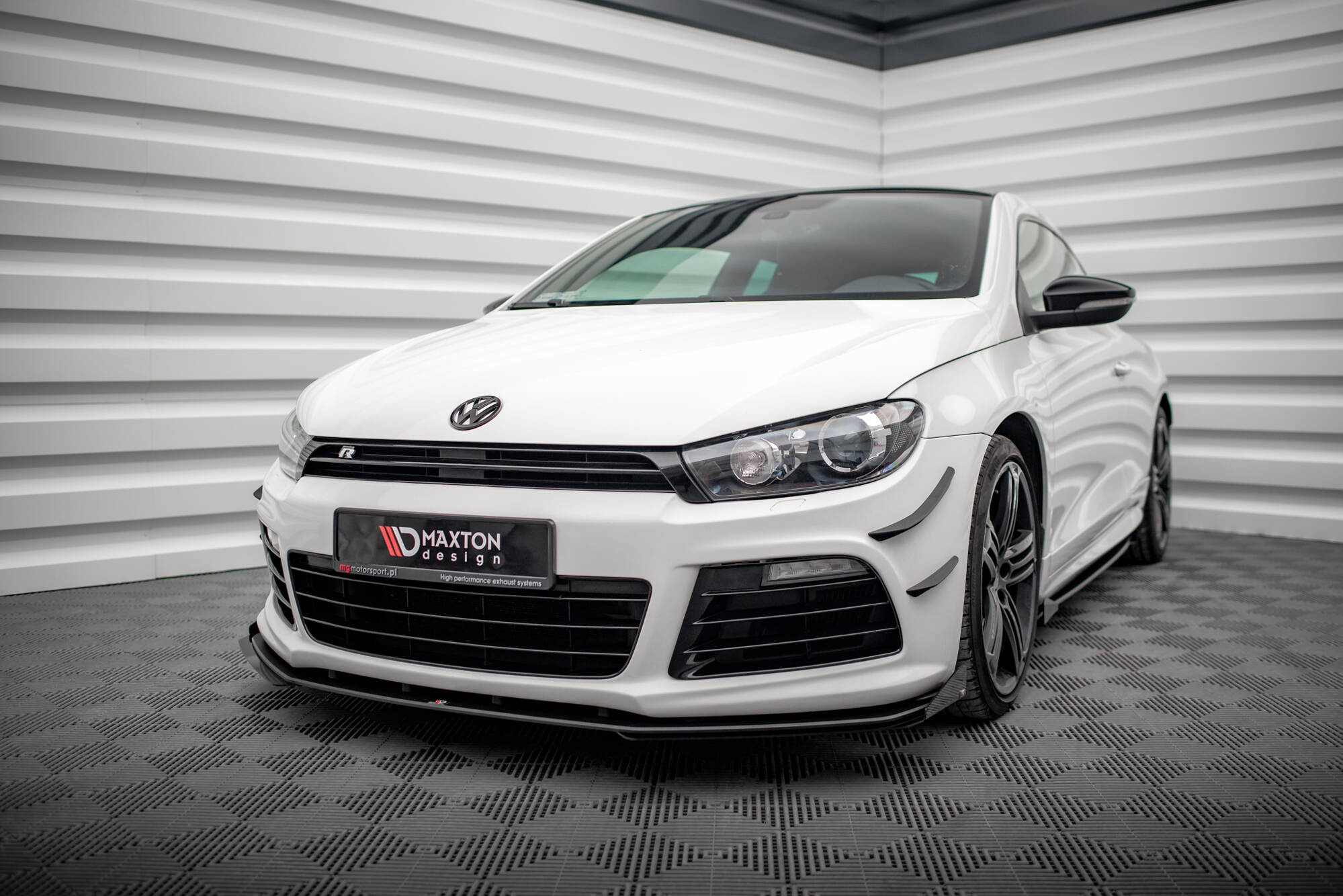 Etulevikelipat Volkswagen Scirocco R Mk3, Maxton-2