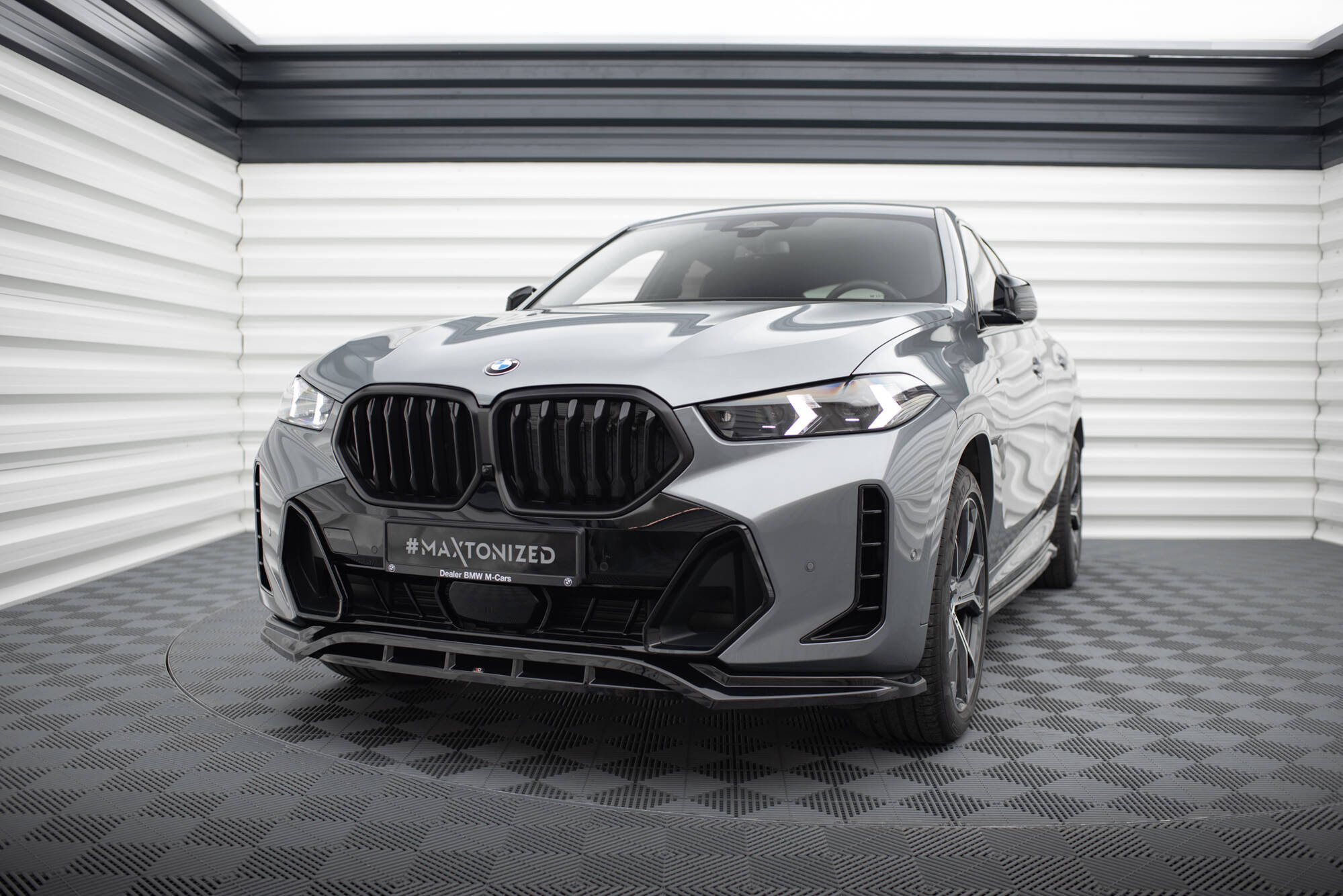 Etusplitteri (V1) BMW X6 M-Pack G06 Facelift, Maxton