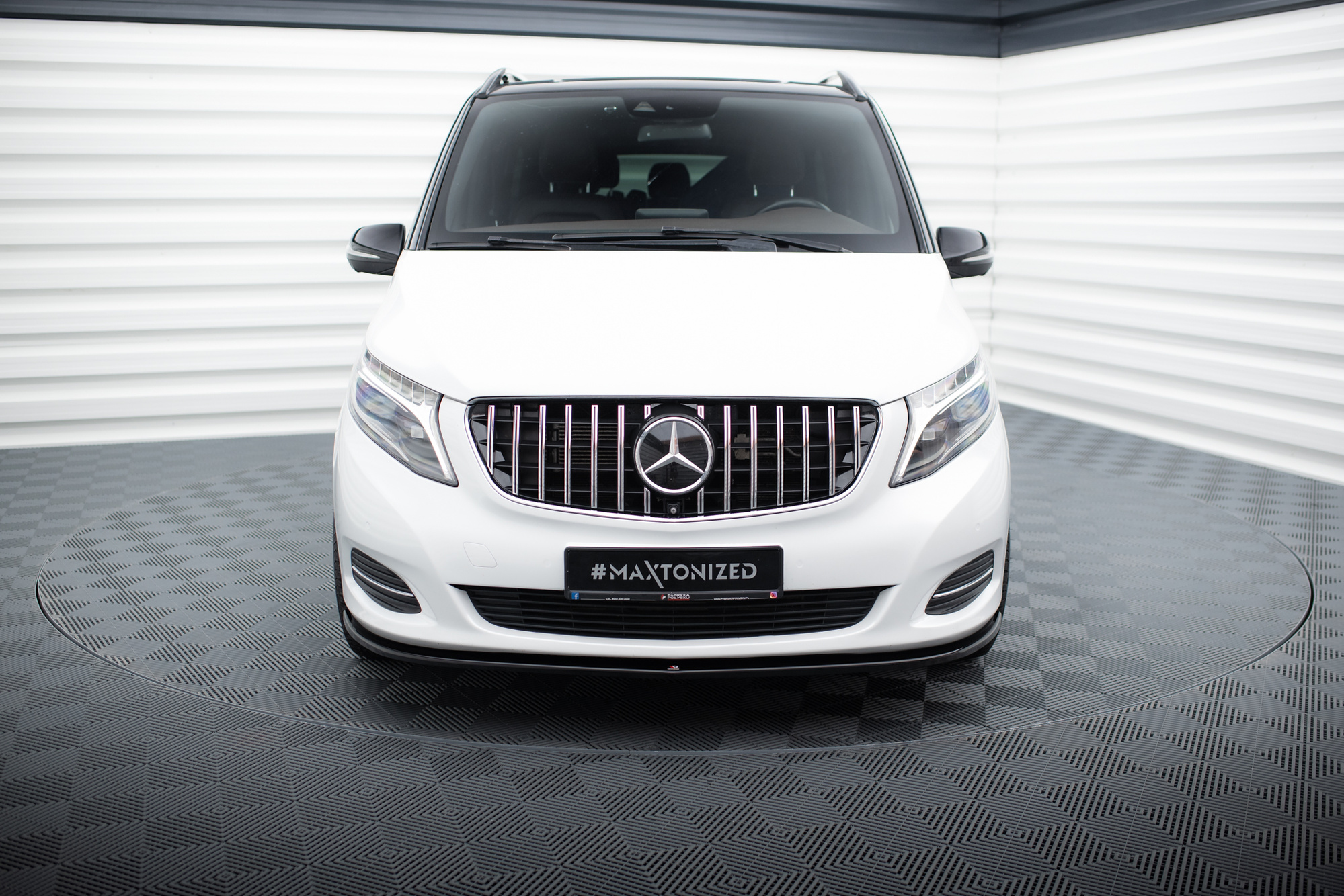 Etusplitteri (V1) Mercedes-Benz V-Class W447, Maxton-3