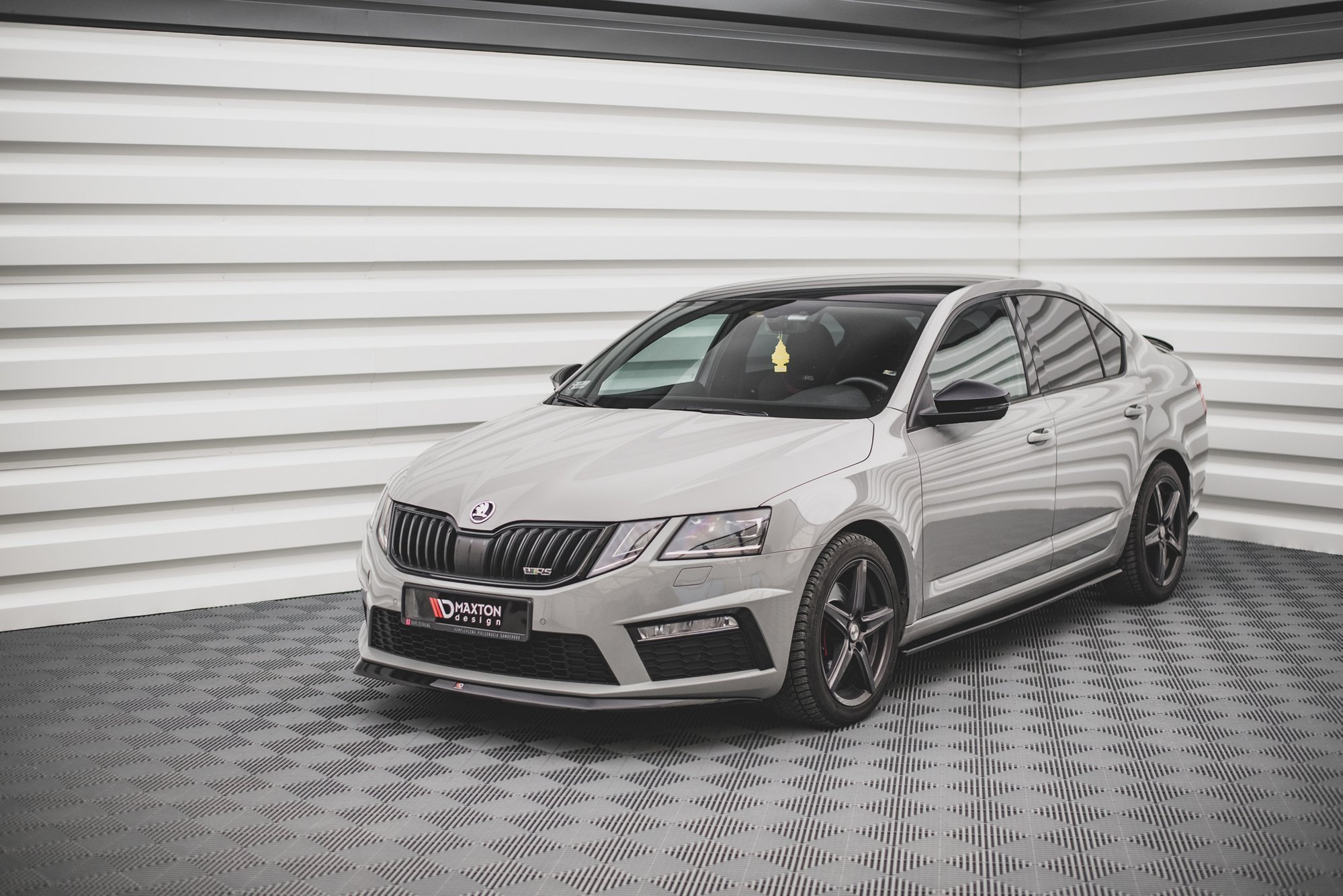 Etusplitteri (V1) Skoda Octavia RS Mk3 Facelift, Maxton