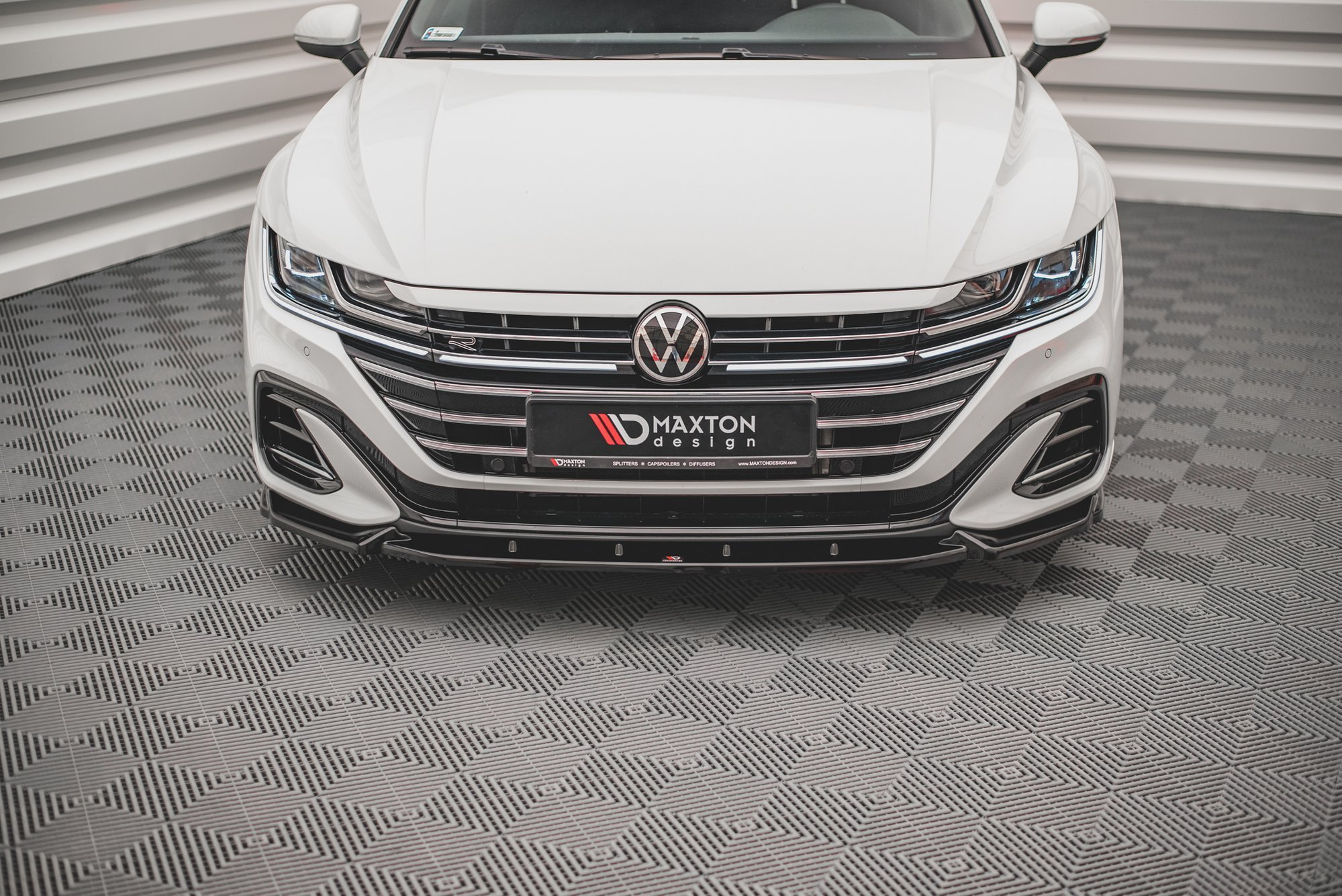 Etusplitteri (V1) Volkswagen Arteon R-Line Facelift, Maxton-2