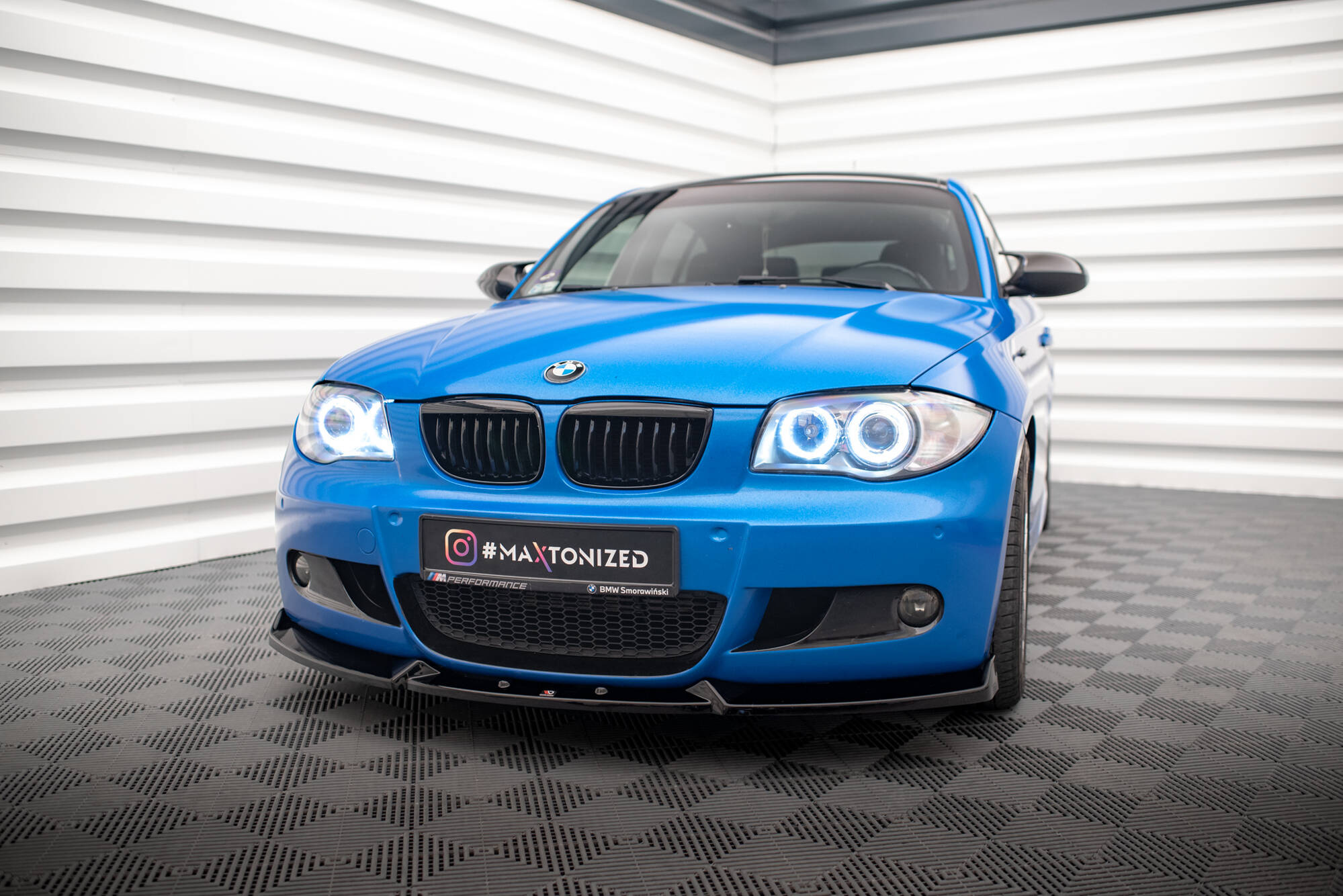 Etusplitteri (V2) BMW 1 M-Pack E87 / E81 Facelift, Maxton