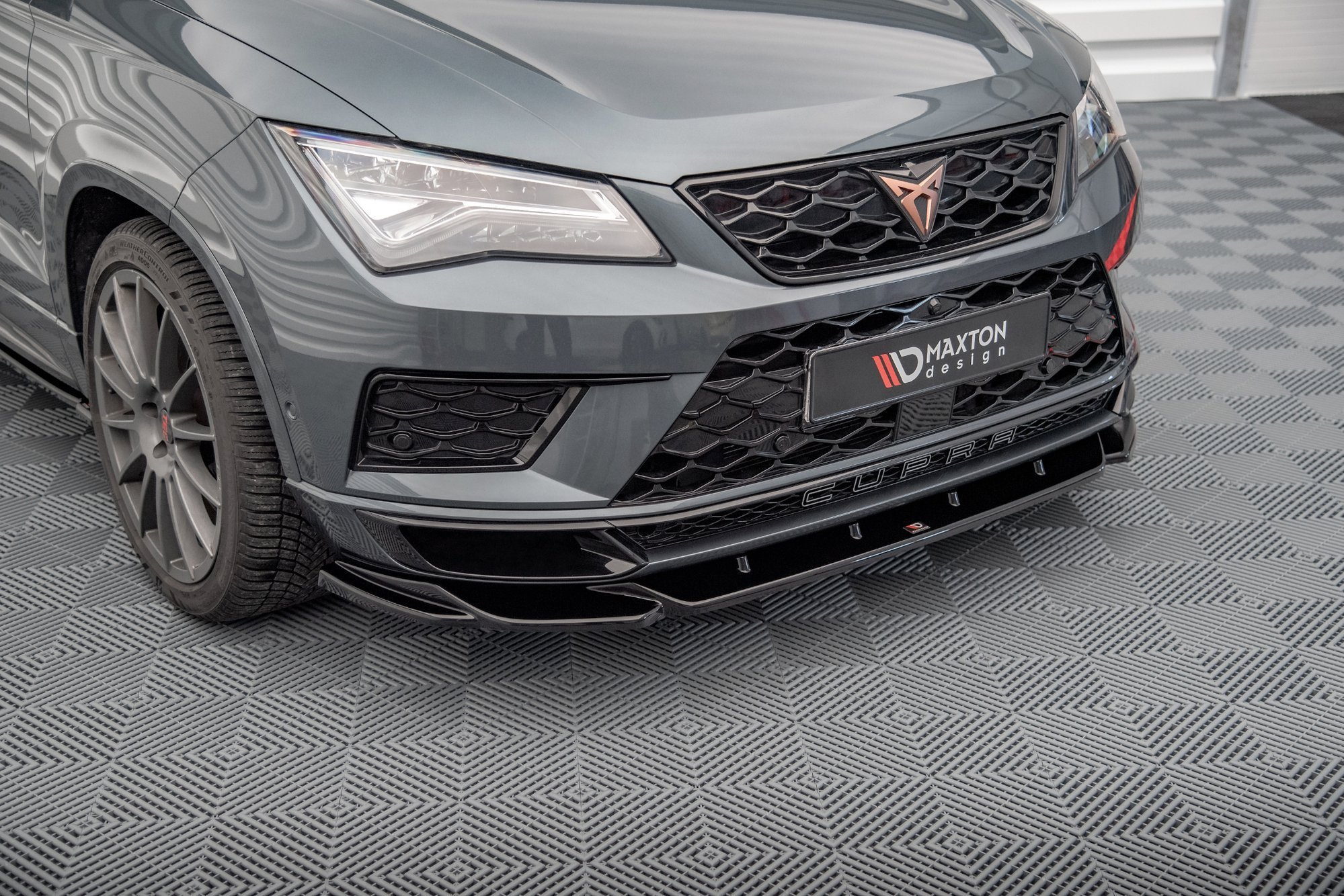 Etusplitteri (V2) Cupra Ateca Mk1, Maxton-3