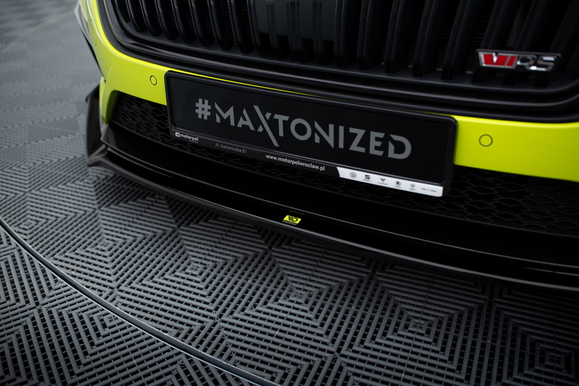 Etusplitteri (V2) + Levikelipat Skoda Octavia RS Mk4, Maxton-3