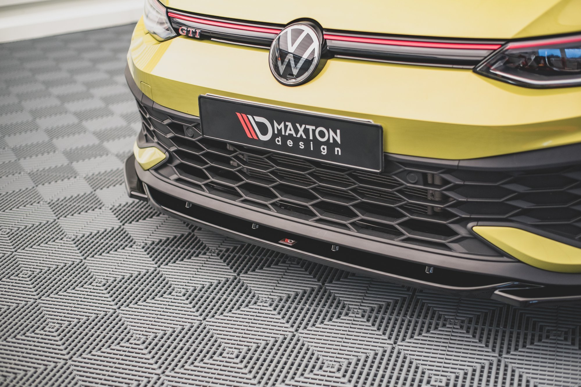 Etusplitteri (V2) Volkswagen Golf GTI Clubsport Mk8, Maxton-3