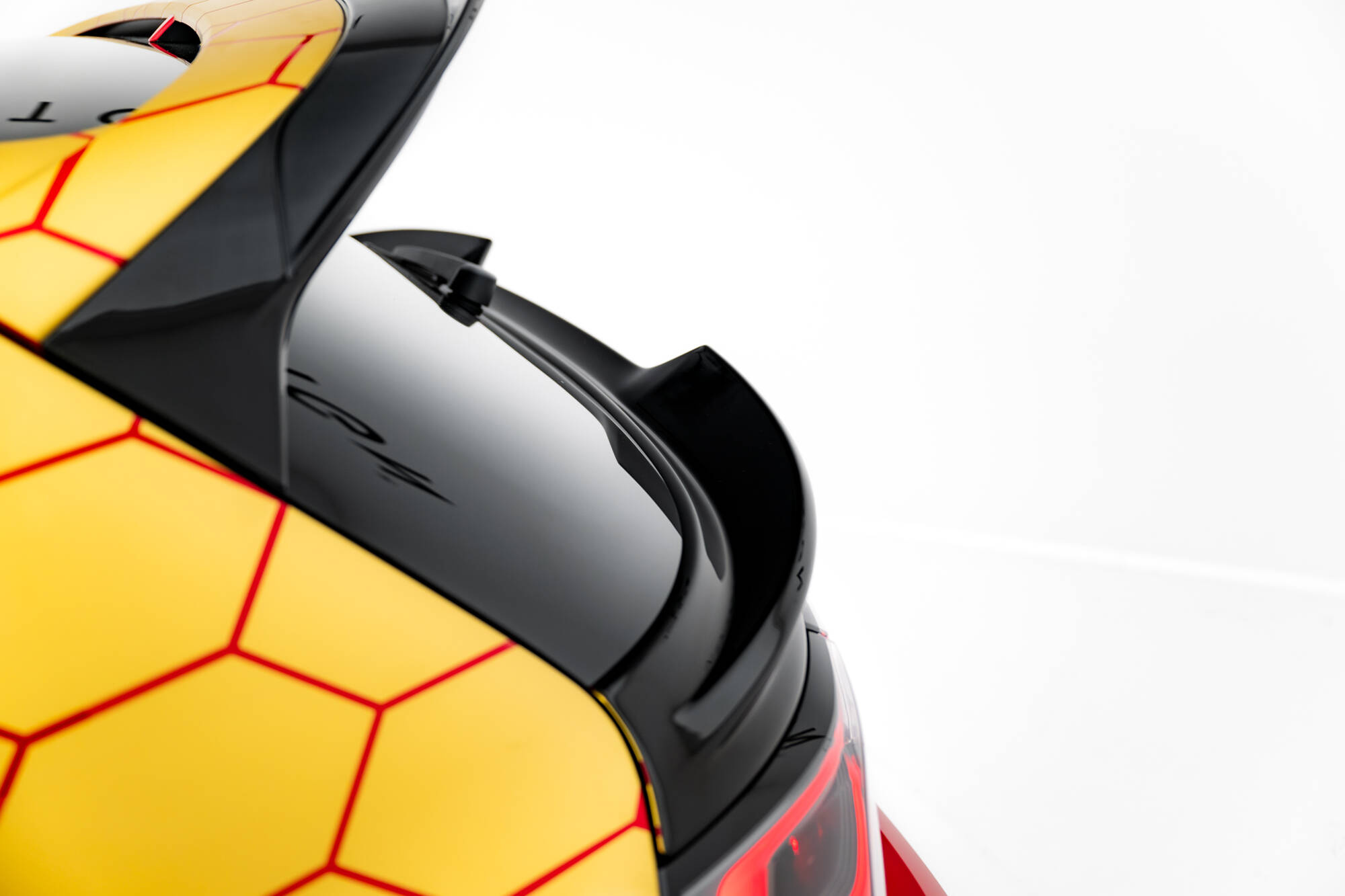 Alempi spoilerilippa 3D Volkswagen Golf GTI / R / R-Line / GTE / GTD Mk8, Maxton-5