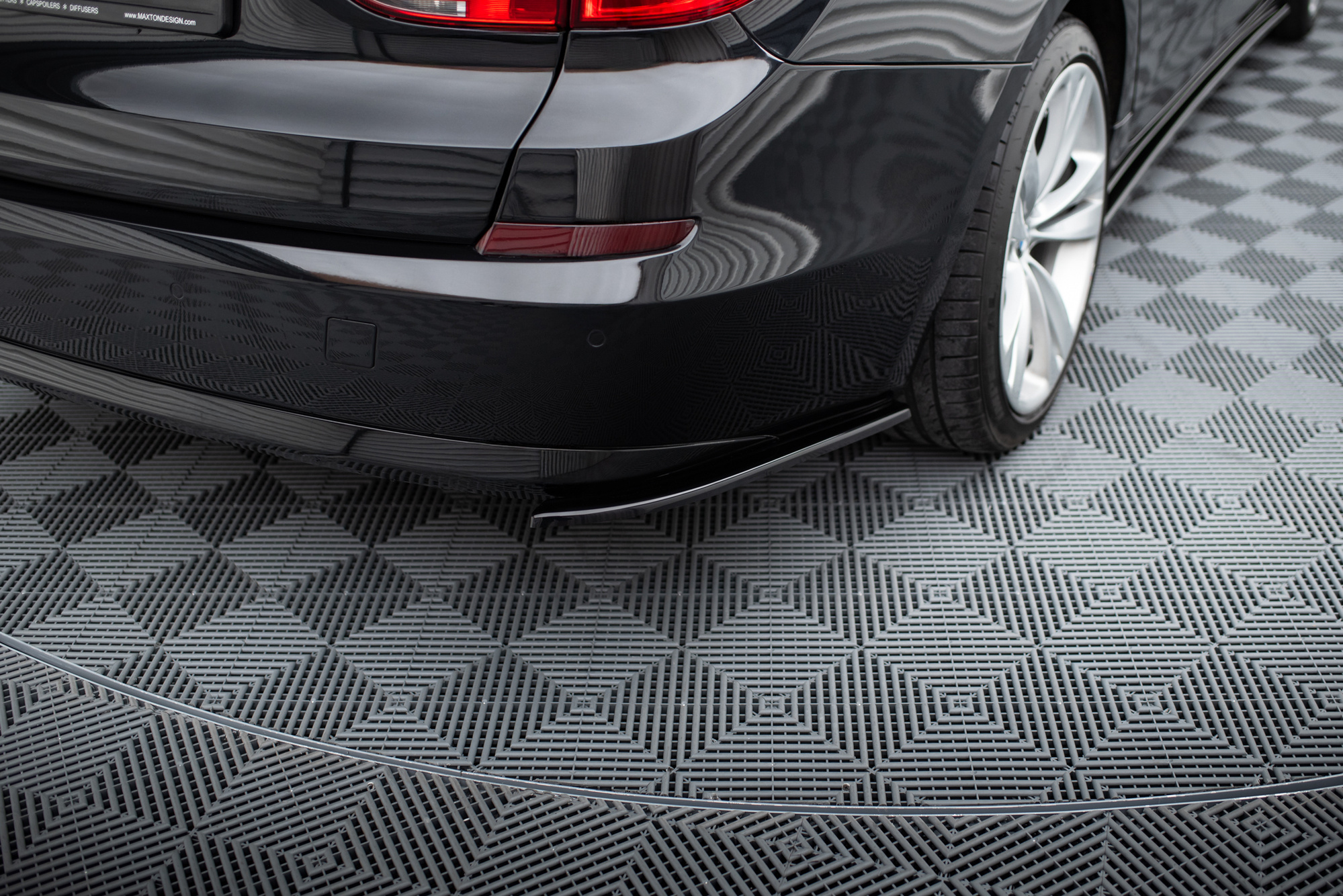 Takasplitterit BMW 5 GT F07, Maxton