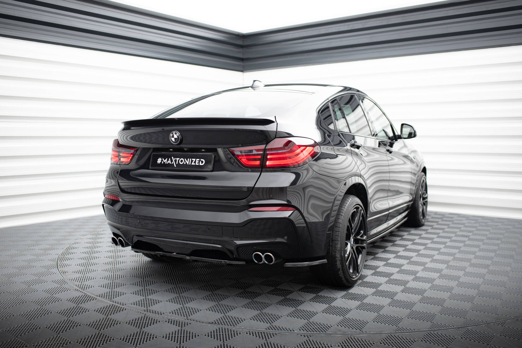 Takasplitterit BMW X4 M-PACK, Maxton-2