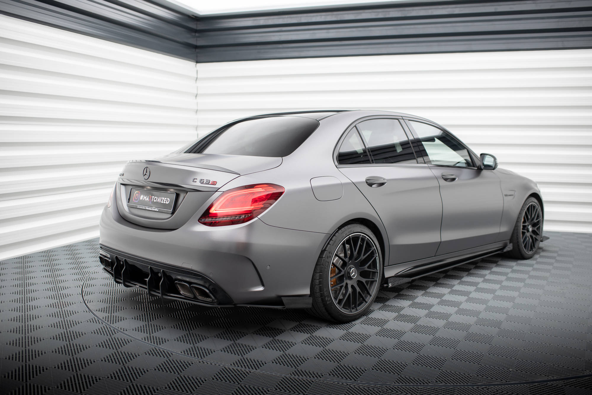 Rear Sivu levikelipat Mercedes-AMG C63 Sedan / Estate W205 Facelift, Maxton-2