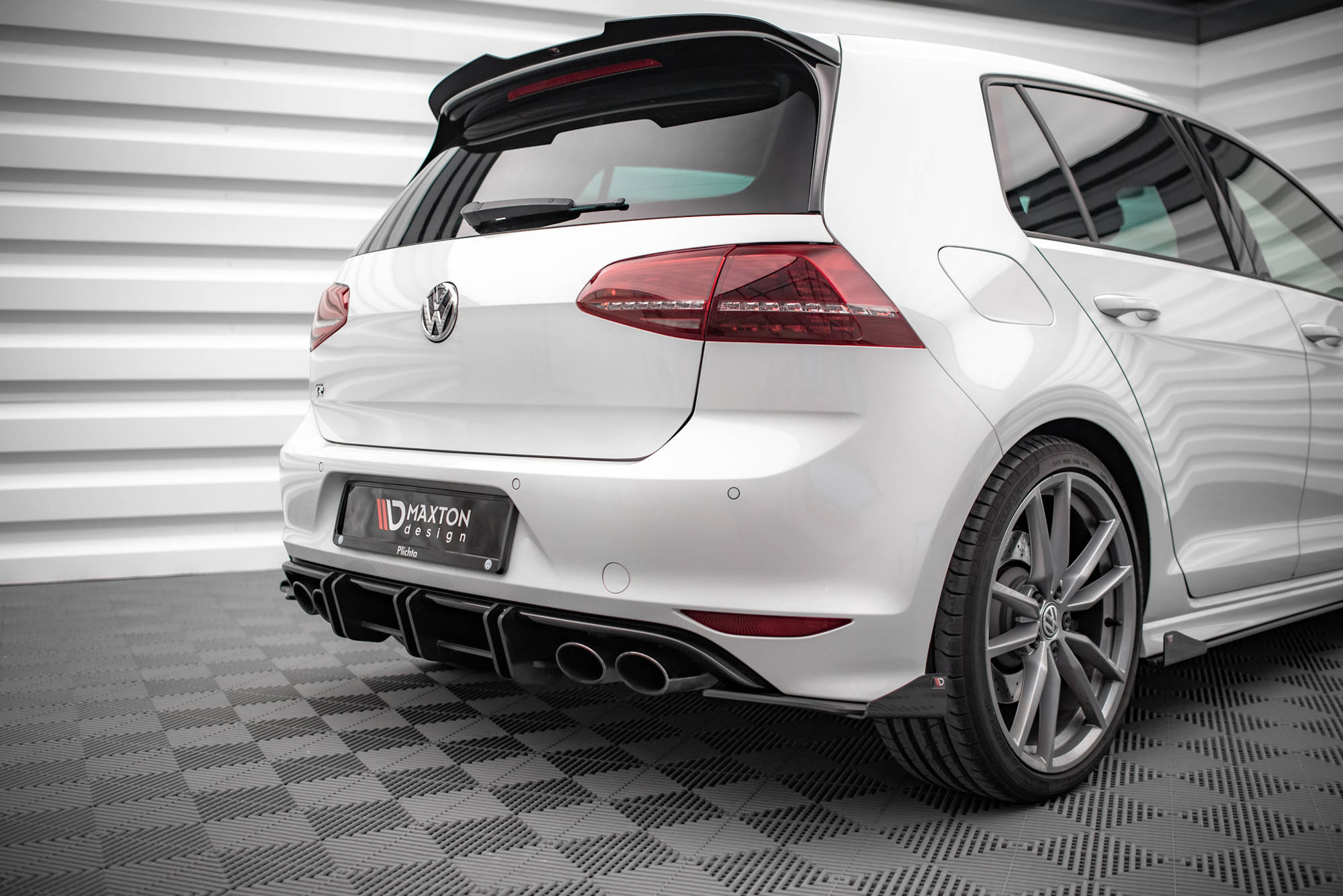 Rear Sivu levikelipat Volkswagen Golf R Mk7, Maxton-2