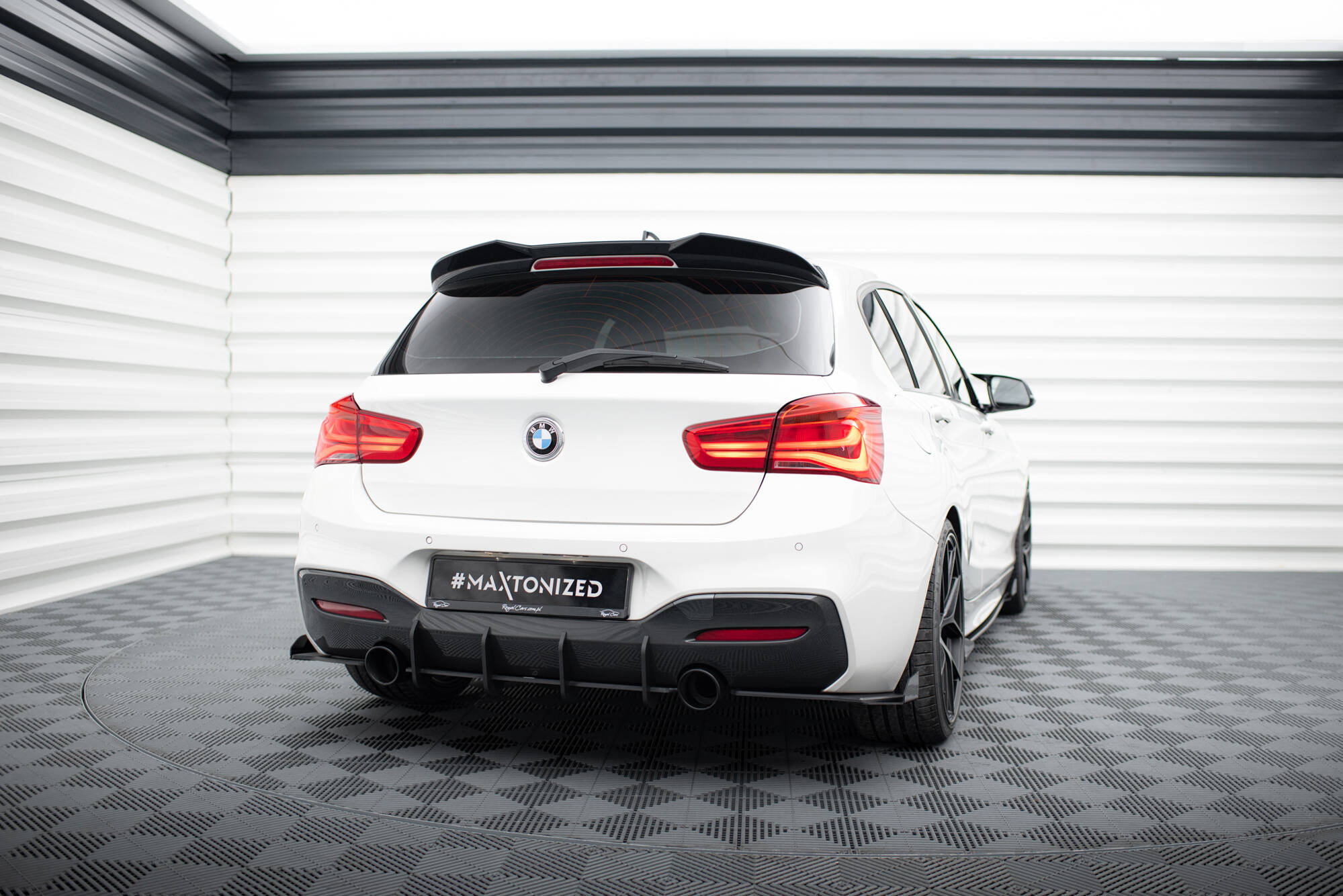 Takasivu lipat BMW 1 F20 M-Pack Facelift / M140i, Maxton-2