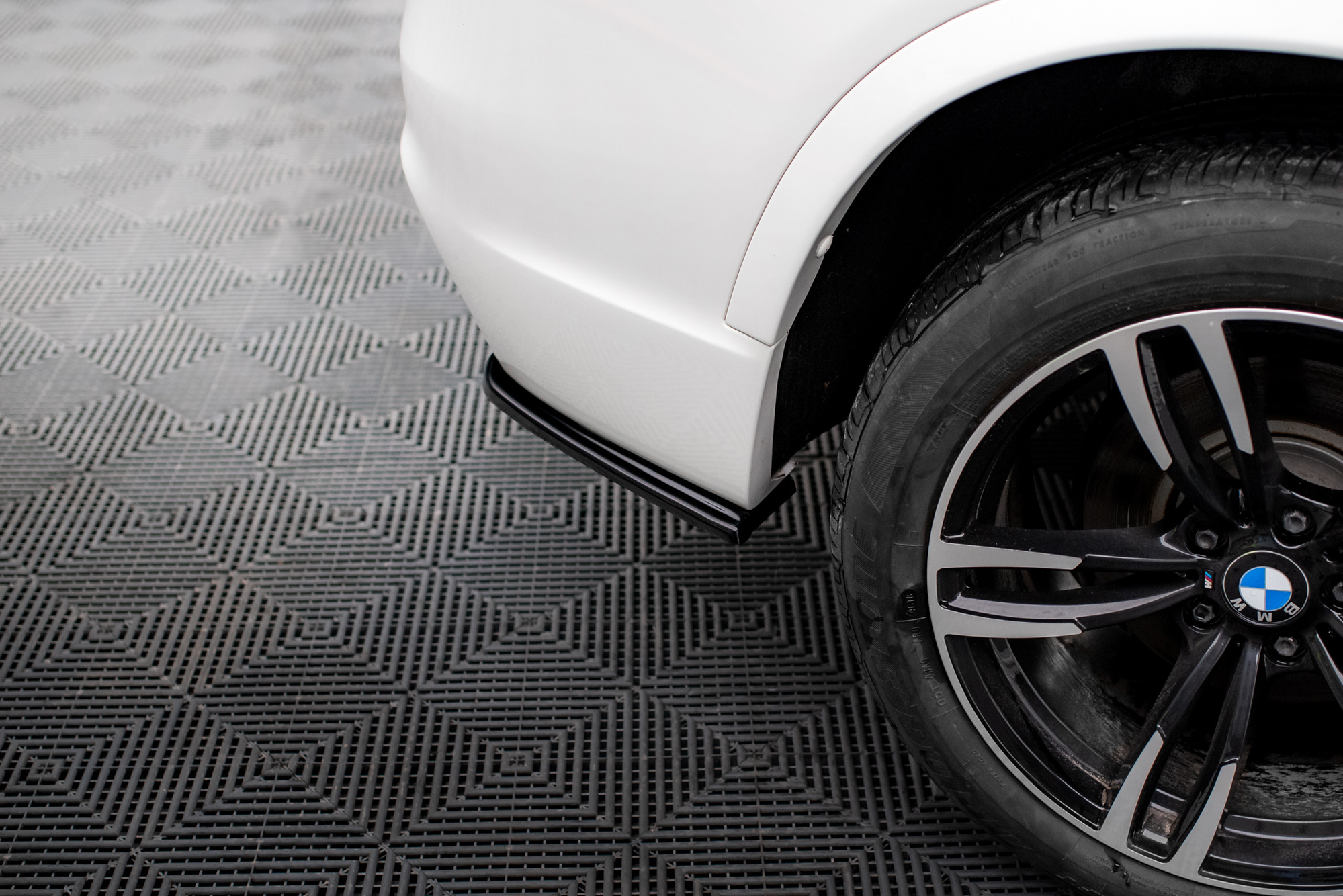 Takasplitterit BMW X3 M-Pack F25 Facelift, Maxton-2