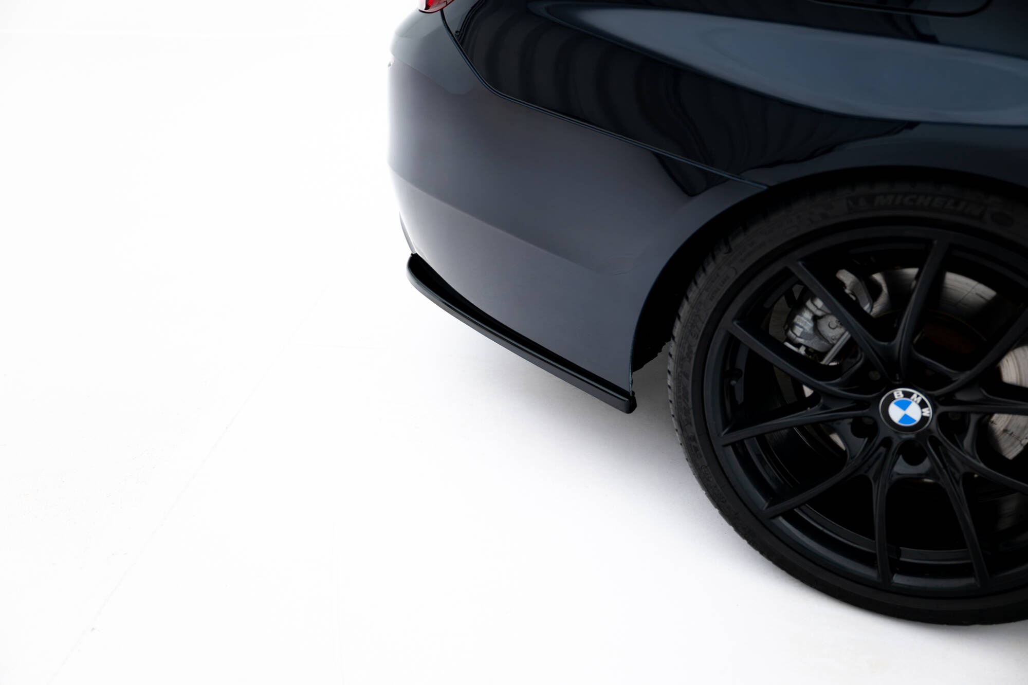 Takasplitterit (V3) BMW 5 M-Pack F10 / F11, Maxton-3