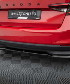 Takasplitteri Skoda Fabia Mk4, Maxton