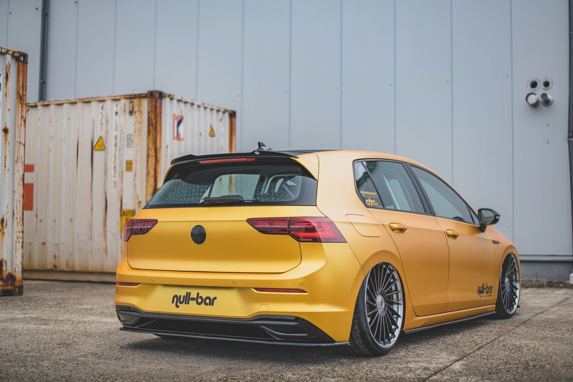 Takasplitteri Volkswagen Golf Mk8, Maxton-3