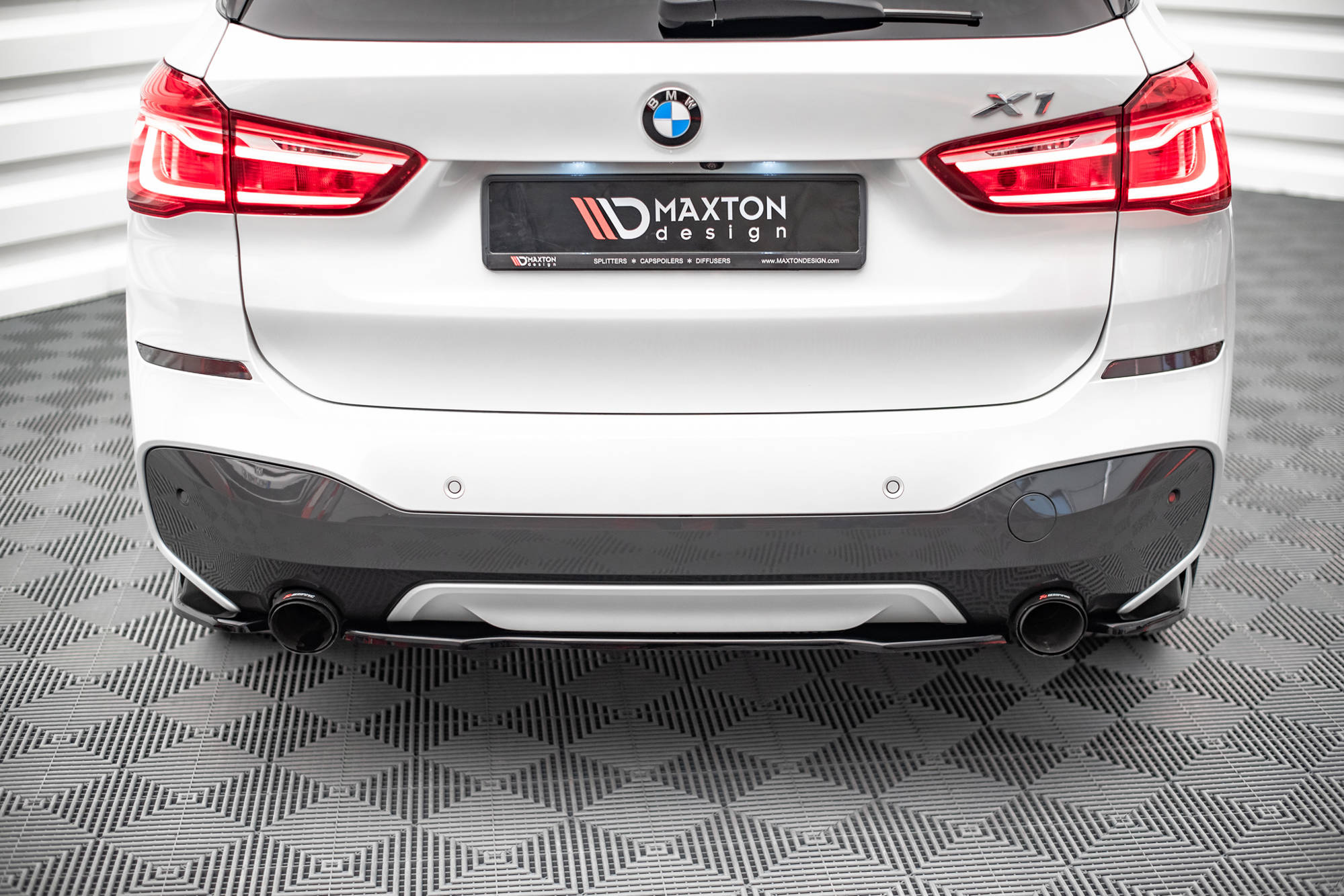 Takasplitteri BMW X1 M-Pack F48 / F48 Facelift, Maxton