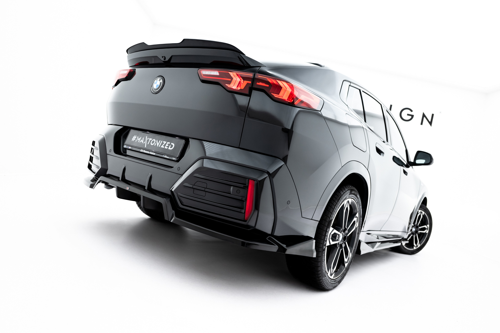 Takasplitteri BMW X2 M-Pack / iX2 U10, Maxton-3