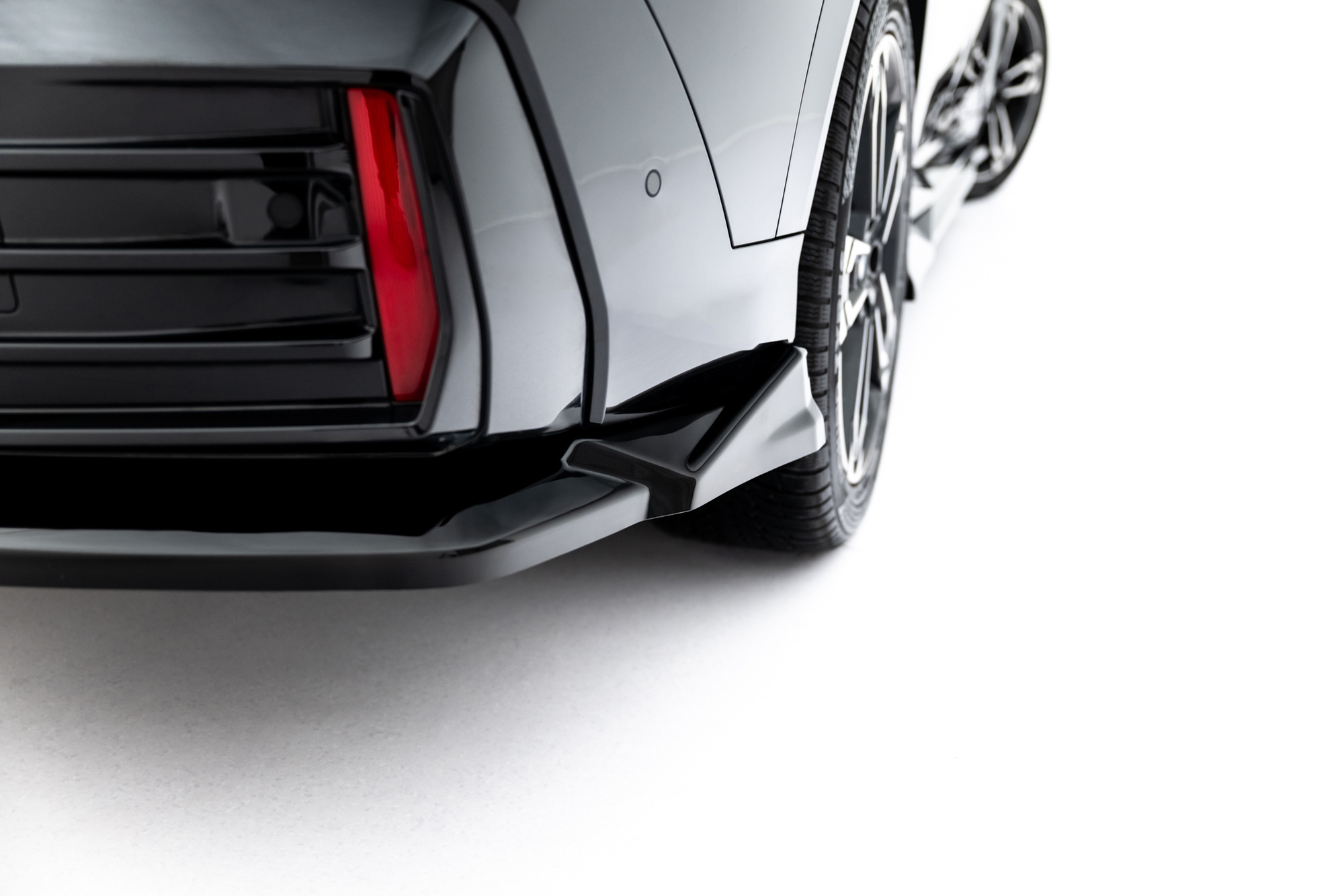 Takasplitteri BMW X2 M-Pack / iX2 U10, Maxton-2