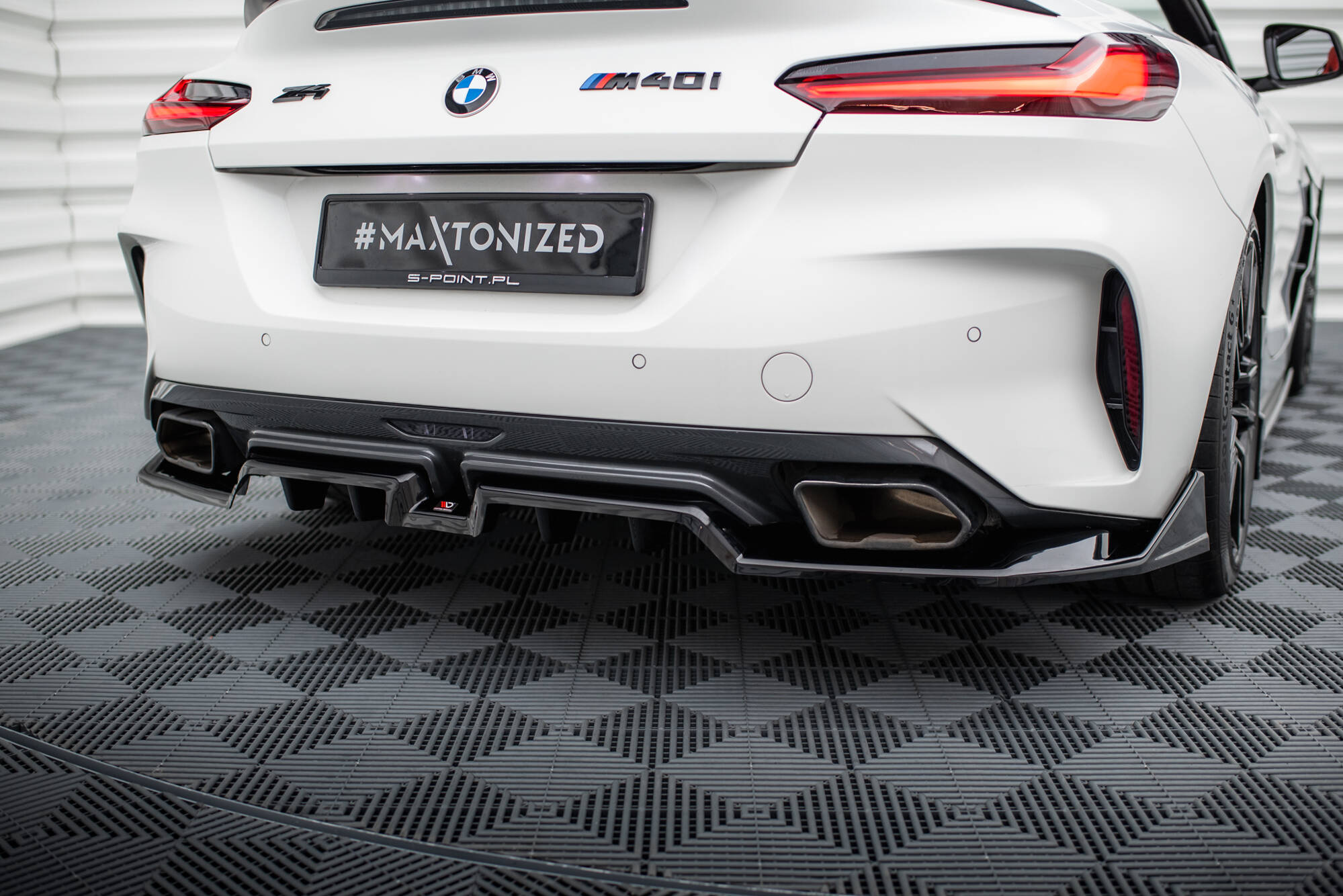 Takasplitteri BMW Z4 M40i G29, Maxton