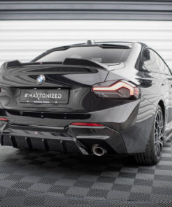 Takahelma BMW 2 G42, Maxton