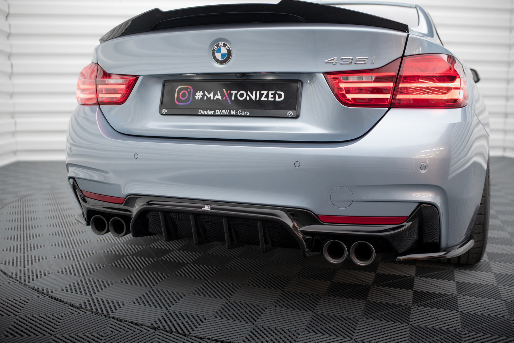 Takahelma BMW 4 M-Pack F32 / F36 / F33 (dual exhausts, both sides), Maxton