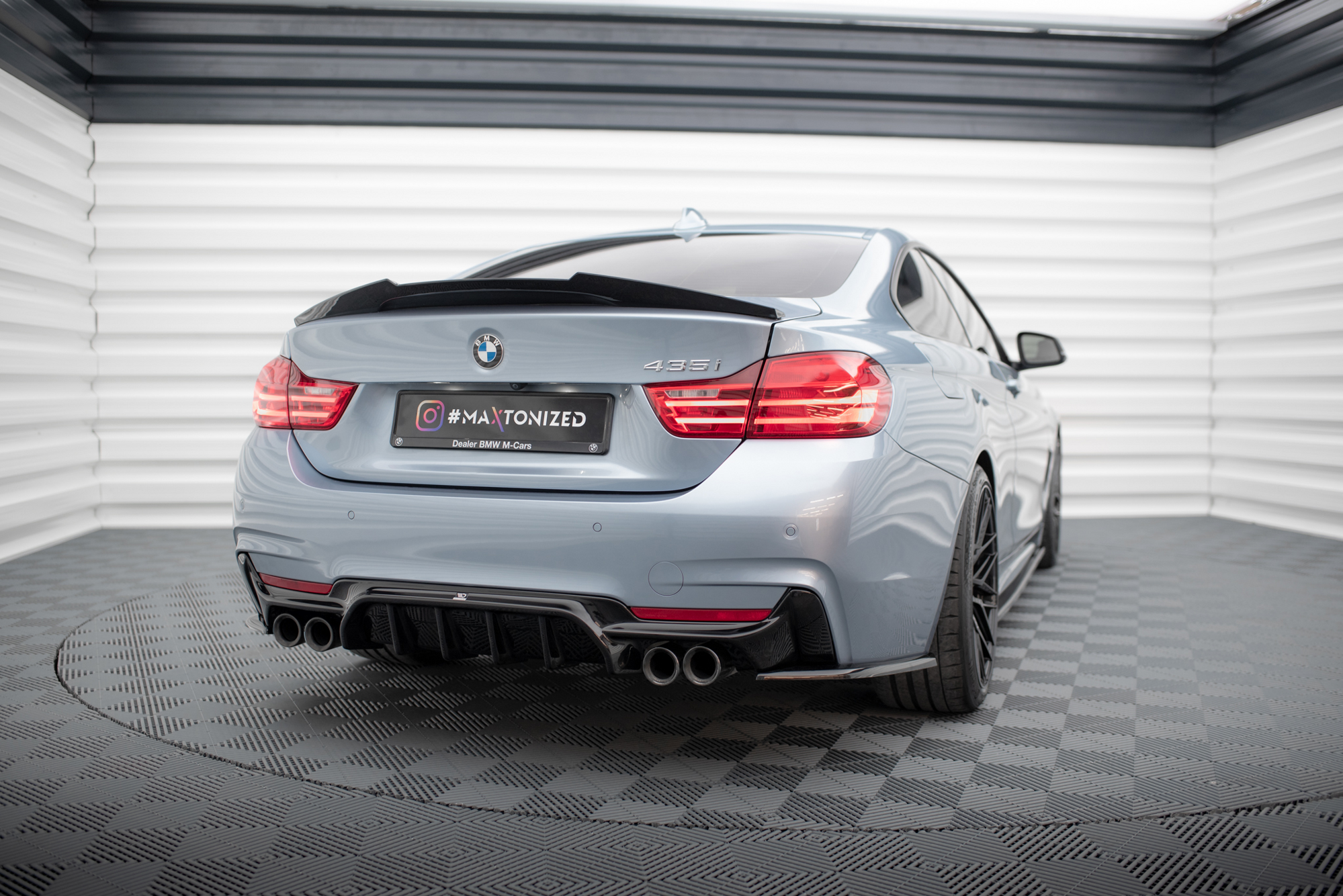 Takahelma BMW 4 M-Pack F32 / F36 / F33 (dual exhausts, both sides), Maxton-3