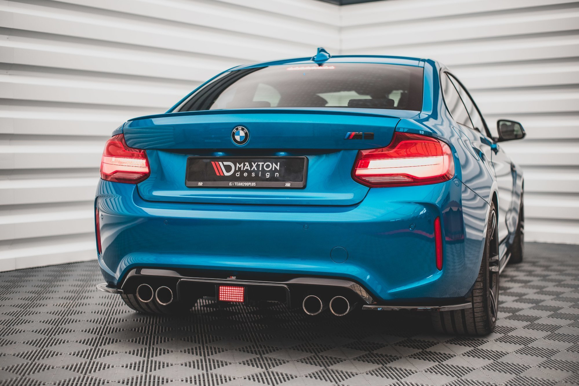 Takahelma BMW M2 F87, Maxton