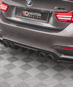 Takahelma BMW M4 F82, Maxton