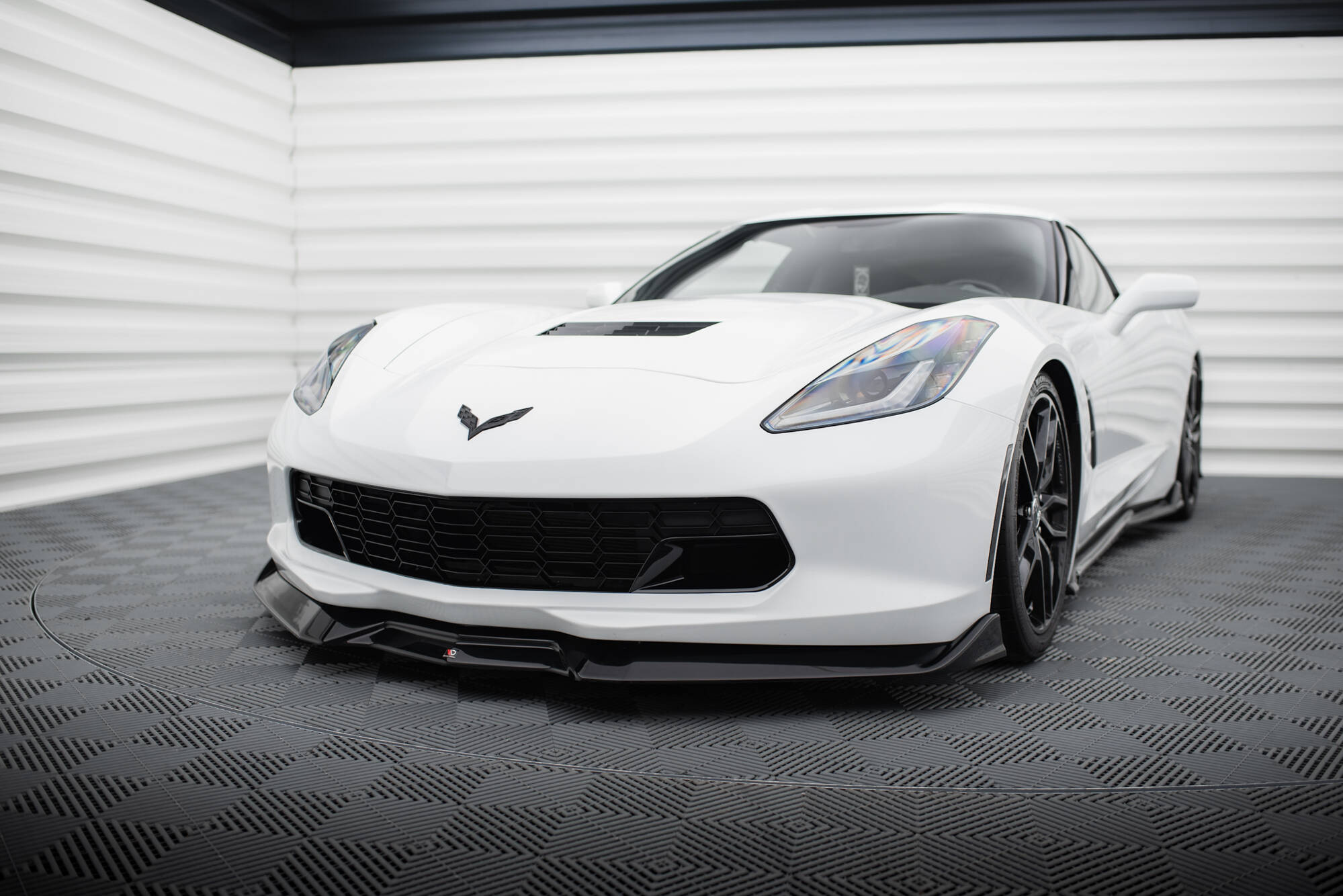 Splitterisarja Chevrolet Corvette Stingray C7, Maxton-4