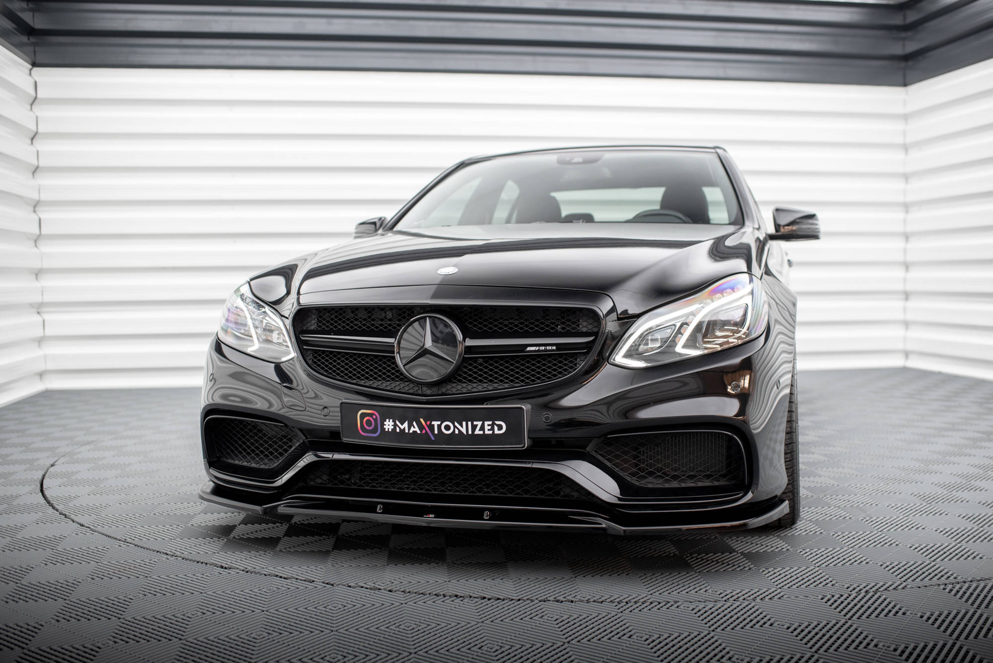 Splitterisarja Mercedes-Benz E63 AMG Sedan W212 Facelift, Maxton-4