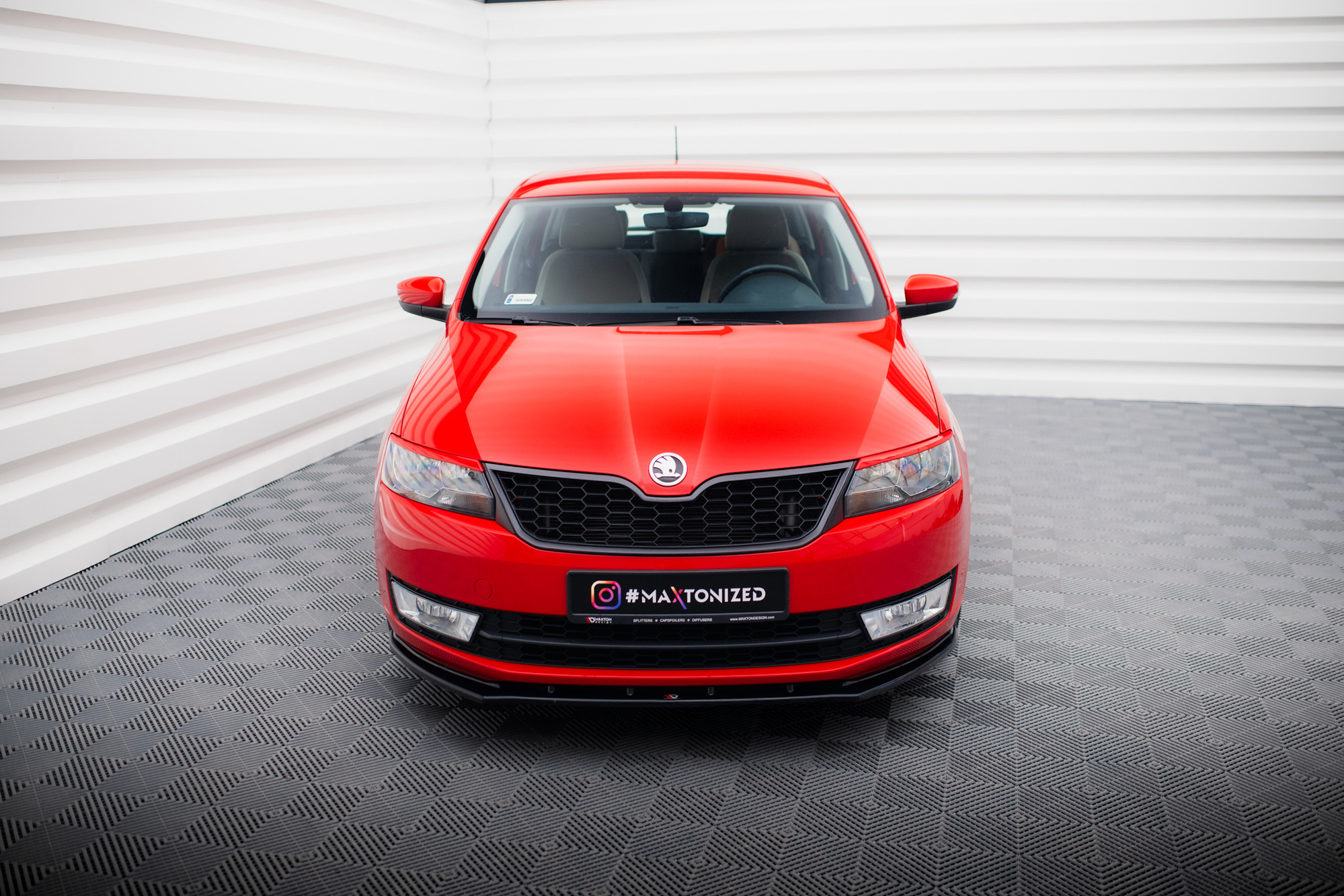 Splitterisarja Skoda Rapid Spaceback, Maxton-2