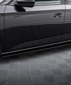 Sivuhelmat Skoda Scala, Maxton