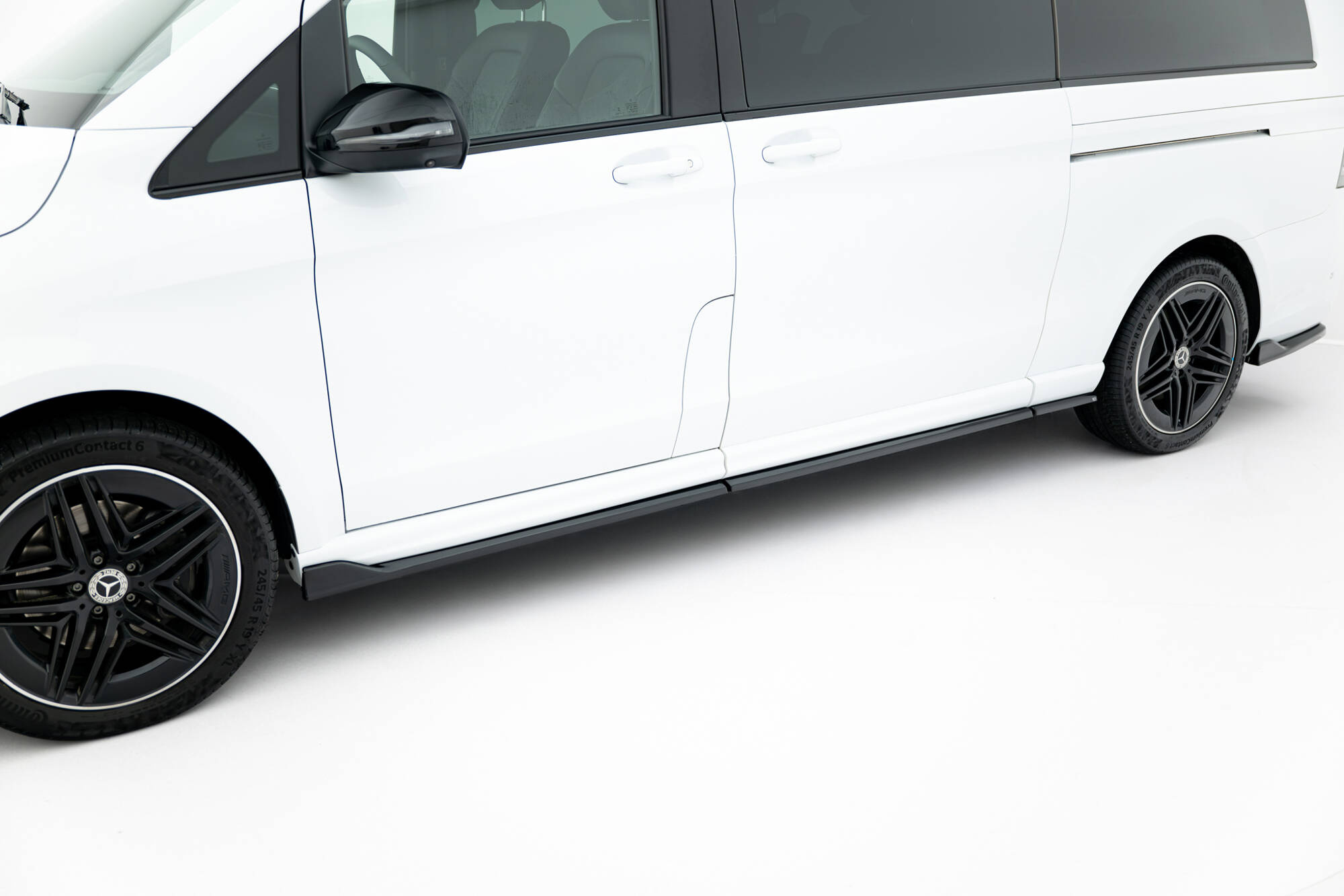 Sivuhelmat (V2) Mercedes-Benz V-Class Extra Long AMG-Line W447, Maxton