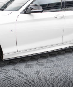 Sivuhelmat (V3) CSL Look BMW 1 M-Pack / M140i F20 Facelift, Maxton