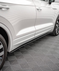 Sivuhelmat Volkswagen Touareg R-line Mk3, Maxton