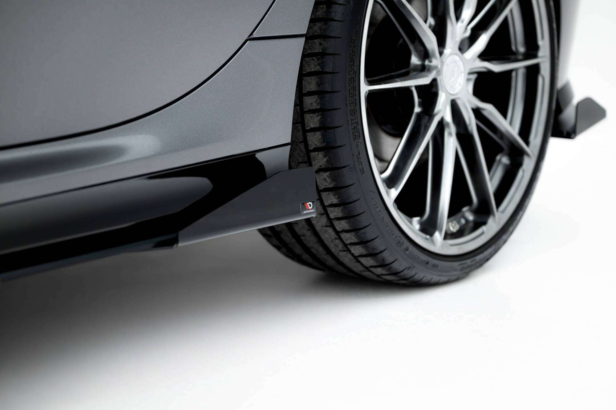 Street Pro Sivuhelmat + Flaps BMW M135i F70, Maxton-4