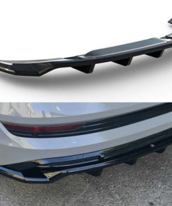 Takapuskurin lippa (w/ vertical bars) Audi e-Tron S-Line