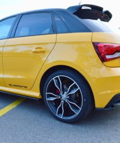 Sivuhelman siivekkeet Audi S1 8X